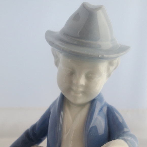 Gerold porcelain early 70s  figurines, boy and girl. Perfect condition. - Picture 2 of 14